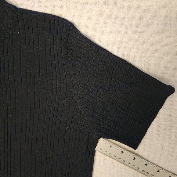 Chaus WL Silk Light Weight Ribbed Blk Short Sleeve Mock Turtleneck Sweater A317 - Picture 10 of 10